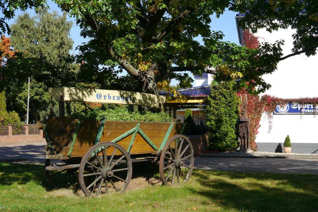 Erbenholz Hotel Laatzen Exterior foto