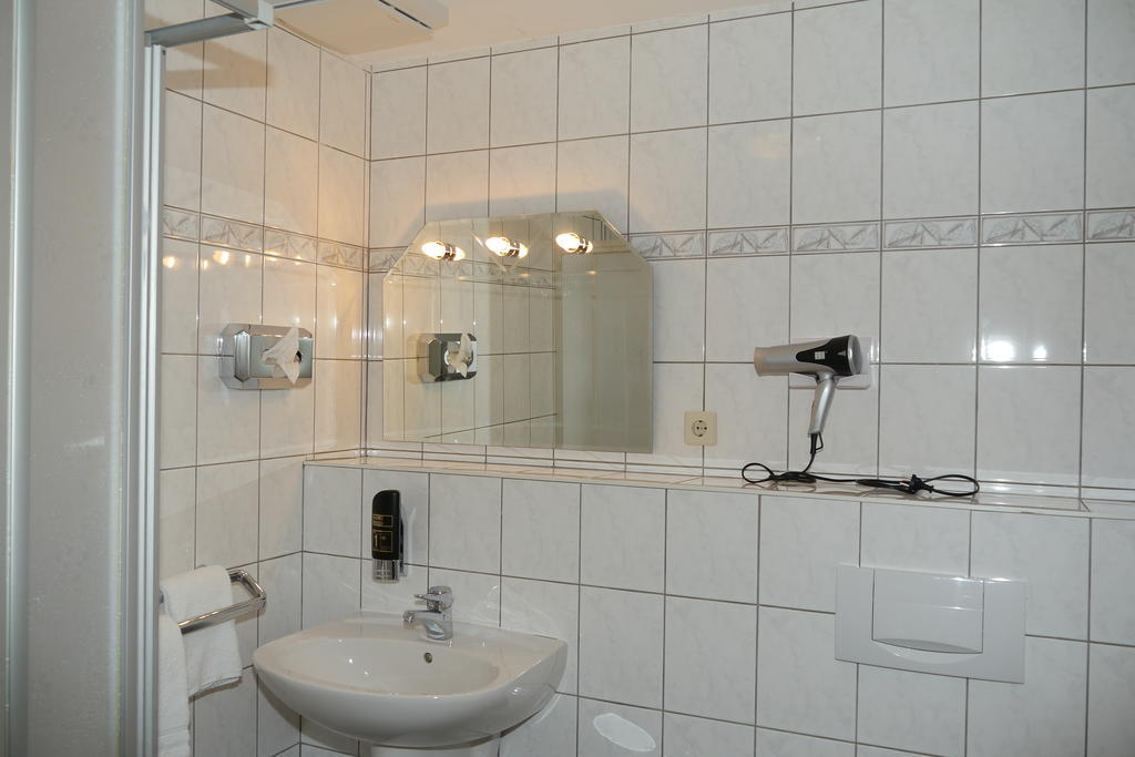 Erbenholz Hotel Laatzen Habitación foto