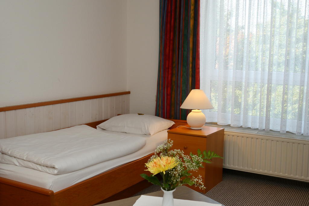 Erbenholz Hotel Laatzen Habitación foto